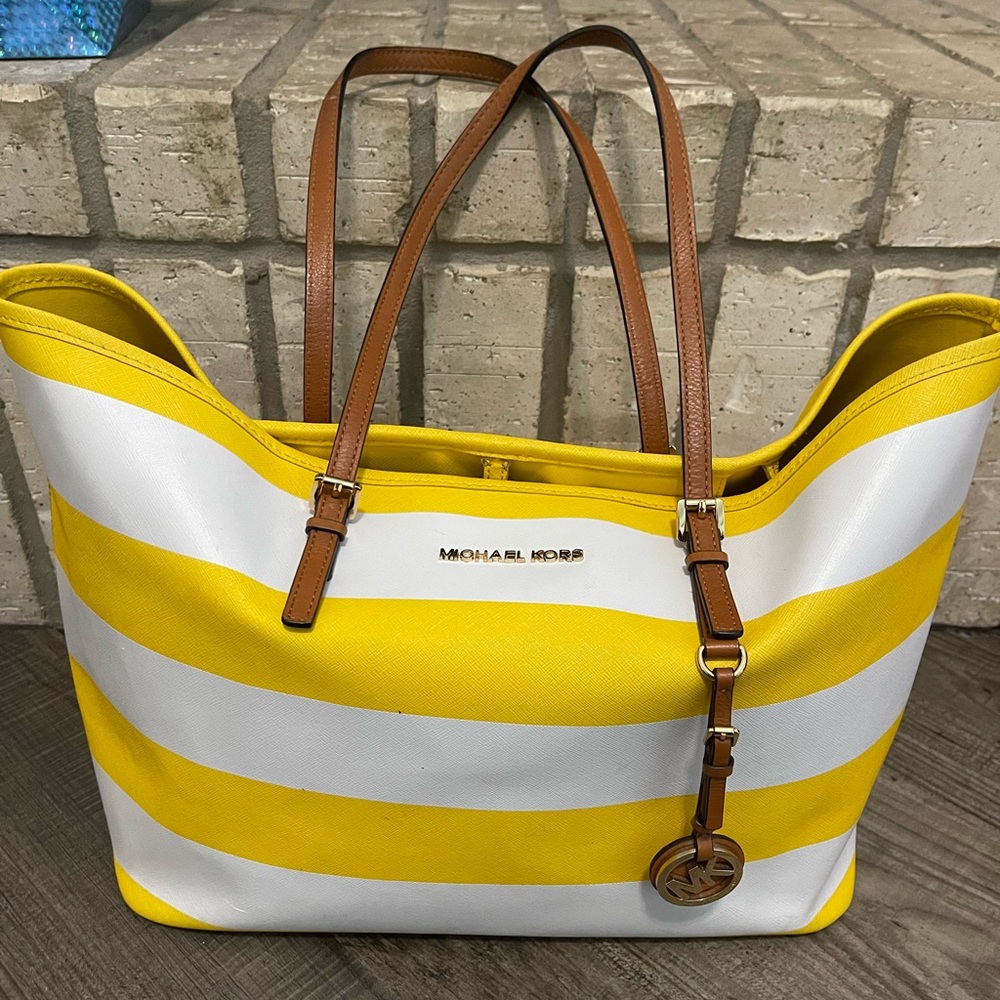 LARGE MICHAEL KORS TOTE/BEACH BAG
